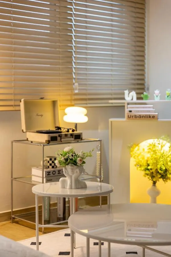 Free Pick-Up, 4 Beds, Near Gangnam, Hongdae, Subway 8 Mins, Spacious Seoul Apartment